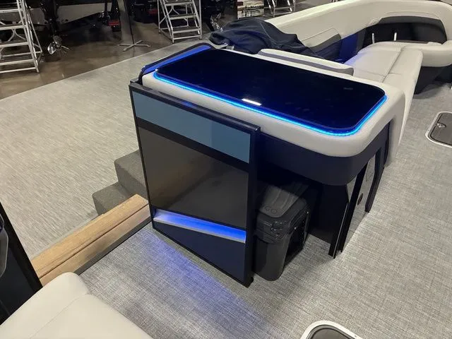 Slide: The Image of Flamingo Rove 24' 2026 - 21