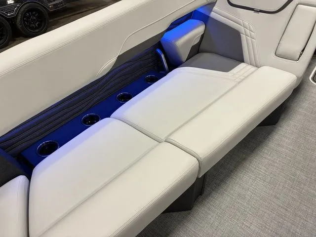 Slide: The Image of Flamingo Rove 24' 2026 - 8