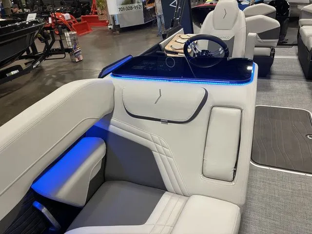 Slide: The Image of Flamingo Rove 24' 2026 - 9