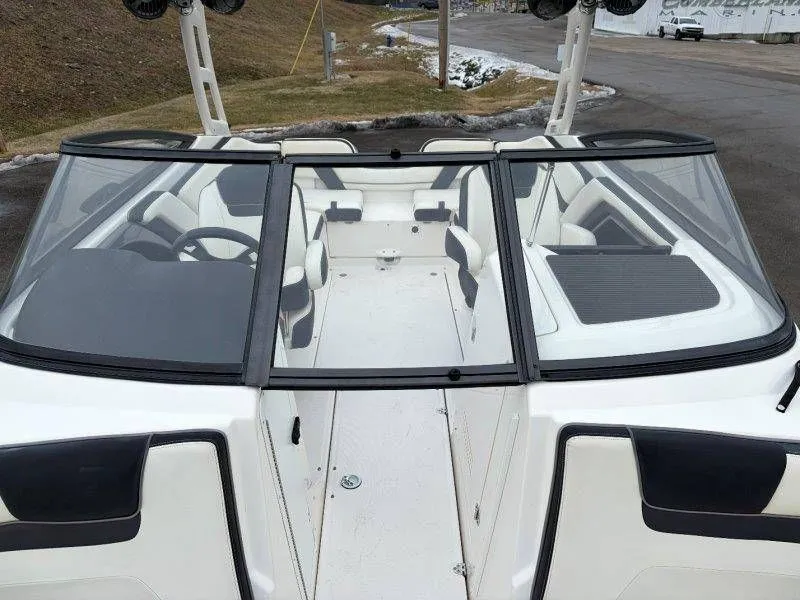 Slide: The Image of Yamaha AR240 2016 - 15