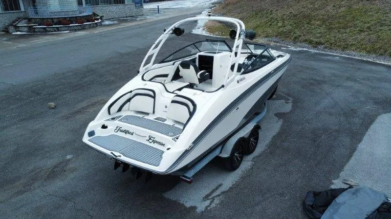 Slide: The Image of Yamaha AR240 2016 - 2