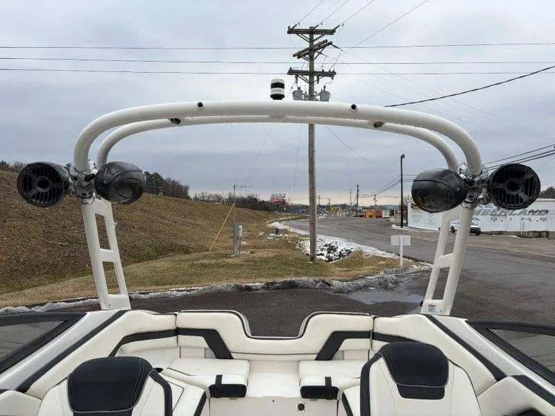 Slide: The Image of Yamaha AR240 2016 - 23