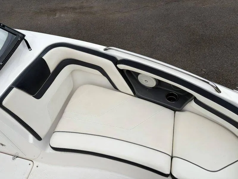 Slide: The Image of Yamaha AR240 2016 - 6