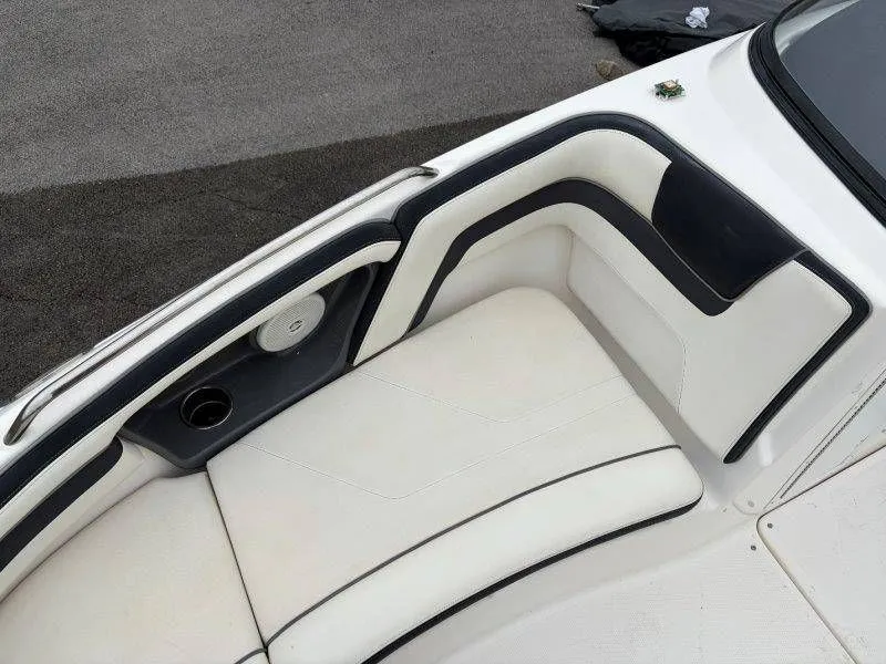 Slide: The Image of Yamaha AR240 2016 - 9