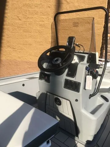 Slide: The Image of Tracker CLASSIC CC 2026 - 26