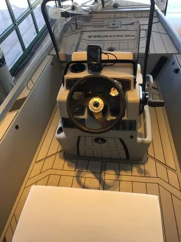 Slide: The Image of Tracker CLASSIC CC 2026 - 32