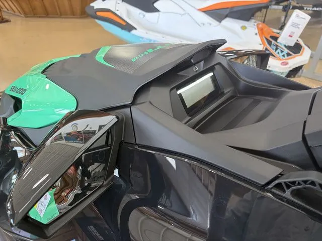 Slide: The Image of Sea-Doo GTI SE 130 2026 - 21