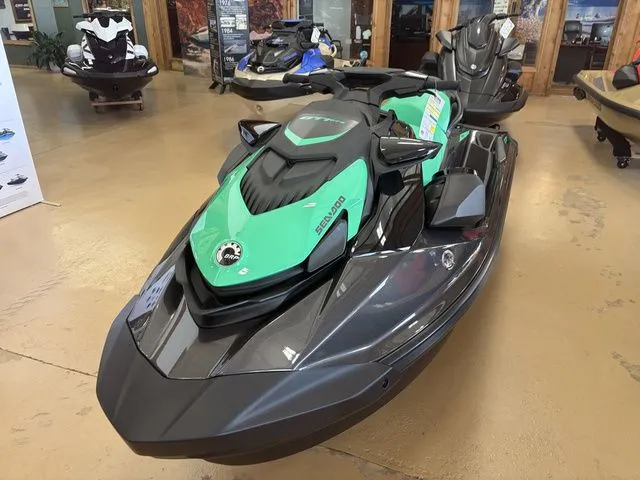 Slide: The Image of Sea-Doo GTI SE 130 2026 - 25