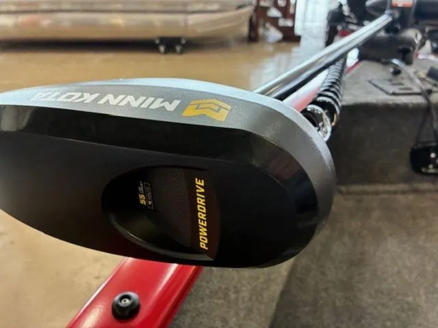 Slide: The Image of Tracker PRV 175CB 2026 - 31