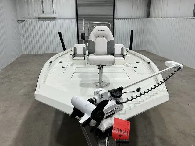 Slide: The Image of Crestliner 2000 Bay 2023 - 5