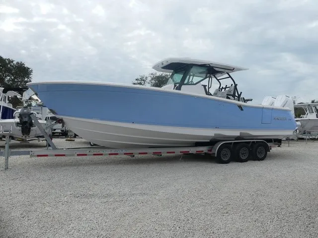 Slide: The Image of Blackfin 332 CC 2026 - 3