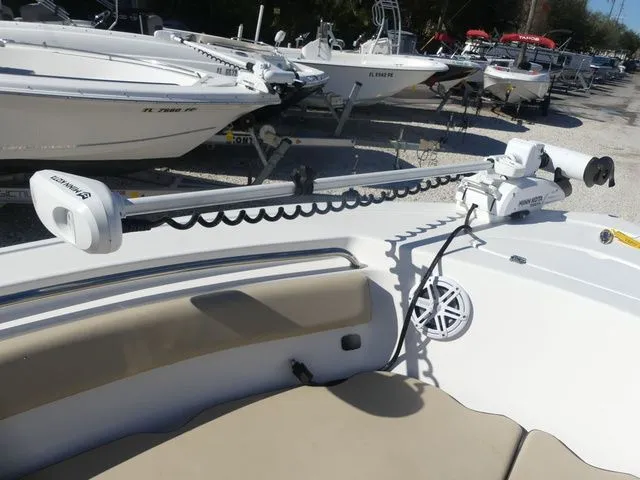 Slide: The Image of Tidewater 210 LXF 2019 - 12