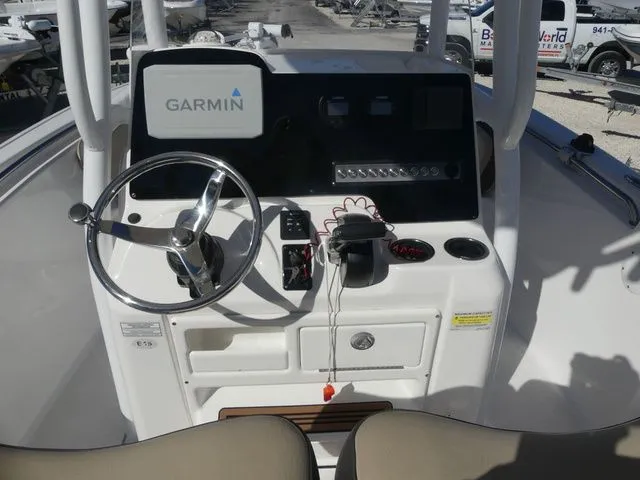 Slide: The Image of Tidewater 210 LXF 2019 - 7