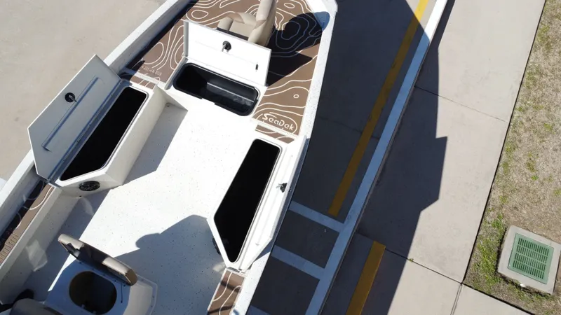 Slide: The Image of Xpress H24 Bay 2023 - 24