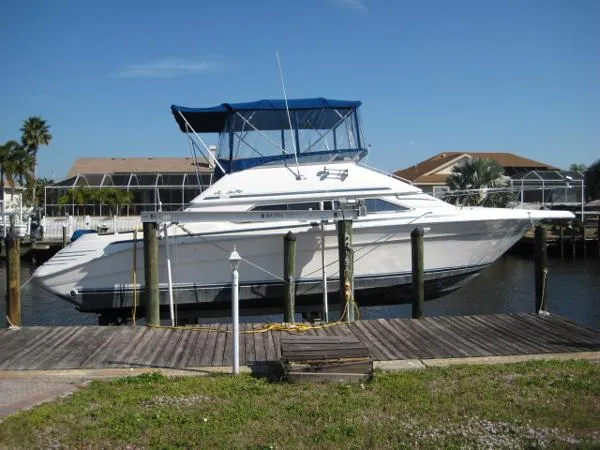 Slide: The Image of Sea Ray 350 Express Bridge 1992 - 0
