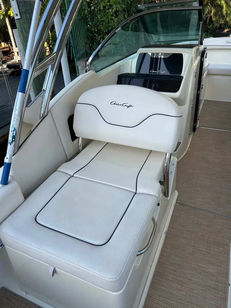 Slide: The Image of Chris-Craft Calypso 24 2022 - 10