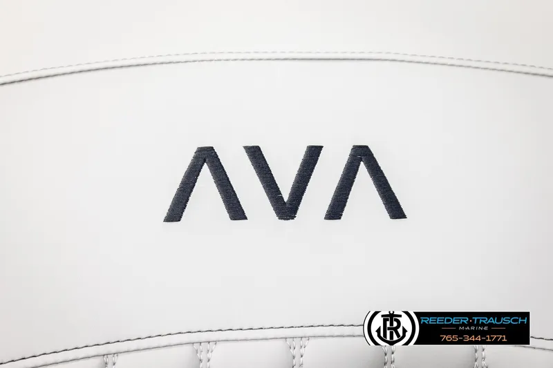 Slide: The Image of AVA logo on Avalon CAT QLS 2026 model, Reeder-Trausch Marine branding visible. - 43