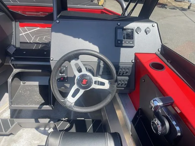 Slide: The Image of Stabi-Craft 2050 Treker 2024 - 10