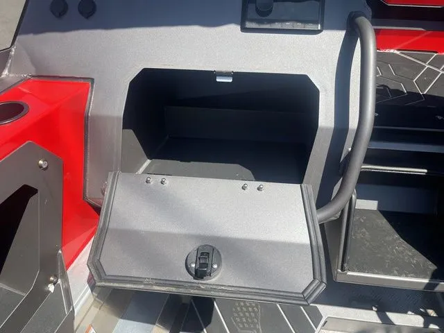 Slide: The Image of Stabi-Craft 2050 Treker 2024 - 5