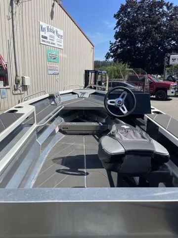 Slide: The Image of Stabi-Craft 1450 Frontier 2024 - 7