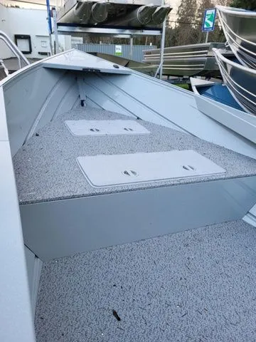 Slide: The Image of Klamath 16 Explorer 2024 - 5