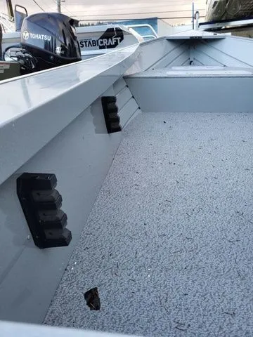 Slide: The Image of Klamath 16 Explorer 2024 - 9