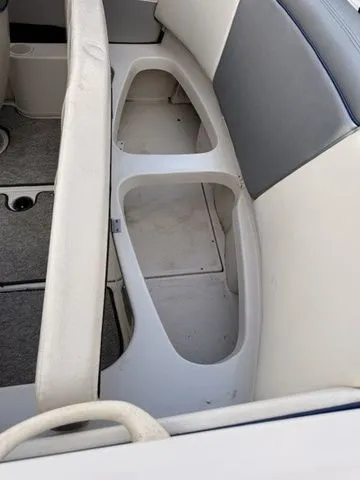 Slide: The Image of Sea Ray 175 Sport 2010 - 11