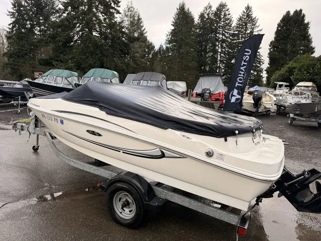 Slide: The Image of Sea Ray 175 Sport 2010 - 15