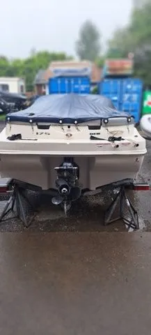 Slide: The Image of Sea Ray 175 Sport 2010 - 3