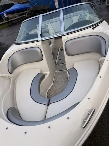 Slide: The Image of Sea Ray 175 Sport 2010 - 8