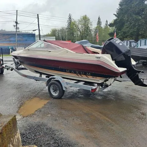 Slide: The Image of Maxum 2100 XC 1991 - 2