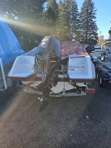 Slide: The Image of Maxum 2100 XC 1991 - 23