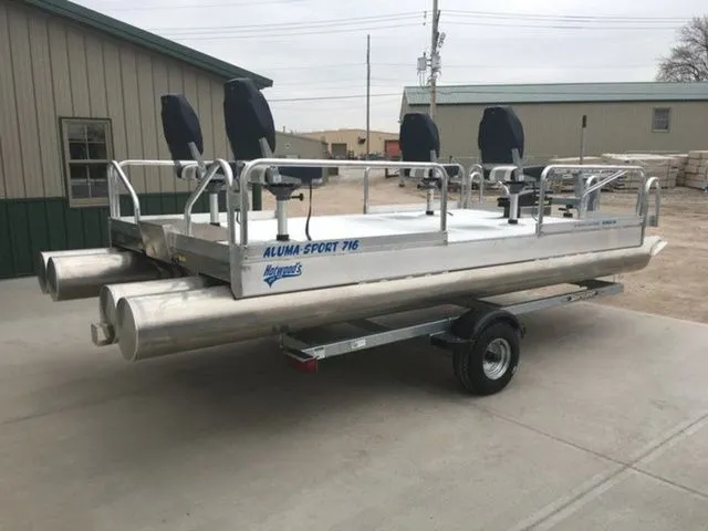 Slide: The Image of Hotwoods Pontoons Aluma Sport 716 2026 - 9