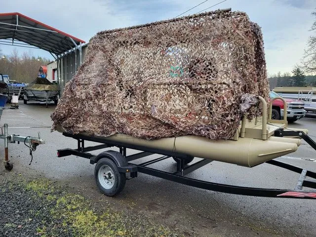 Slide: The Image of Hotwood's Lil' Sport Pontoon Boat 510 2023 - 4