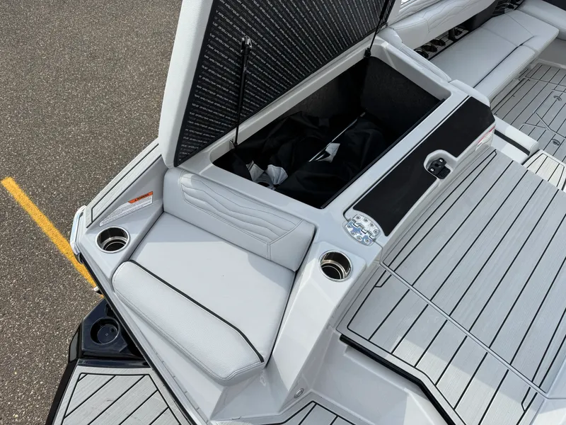 Slide: The Image of Nautique G25SUPER AIR 2026 - 12