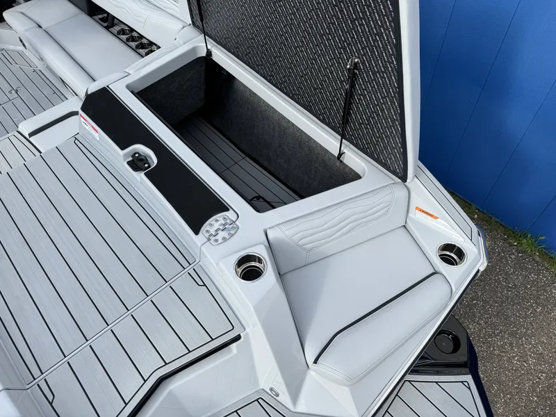 Slide: The Image of Nautique G25SUPER AIR 2026 - 13