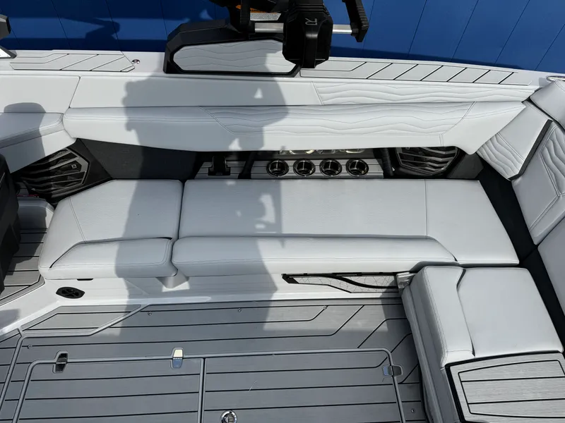 Slide: The Image of Nautique G25SUPER AIR 2026 - 26