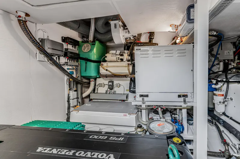 Slide: The Image of Engine room of a 2018 Prestige 520 yacht with Volvo Penta IPS 600. - 64