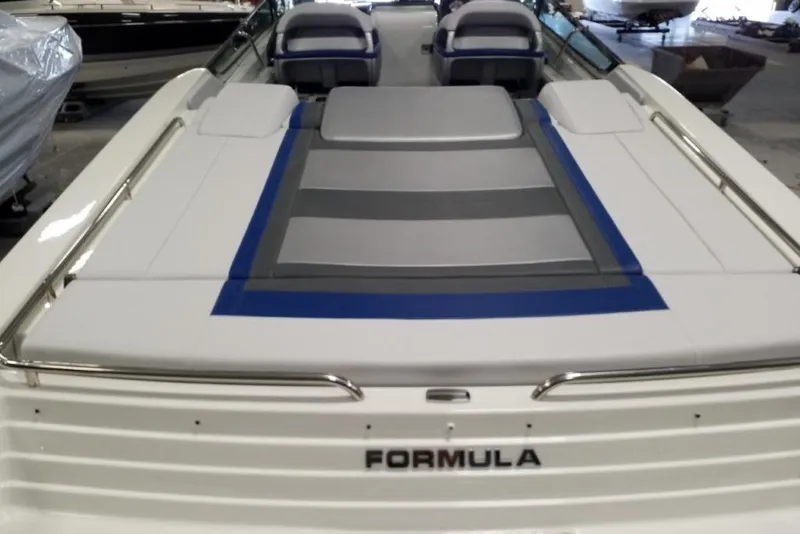 Slide: The Image of 2019 Formula 382 FASTech boat with sleek design and comfortable seating. - 20