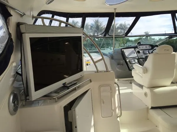 Slide: The Image of Cruisers Yachts Sea 500 or 520 Express 2005 - 10
