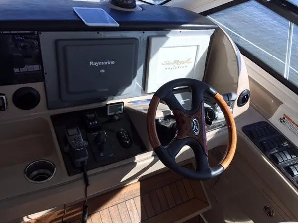 Slide: The Image of Sea Ray 55 Sundancer 2008 - 9