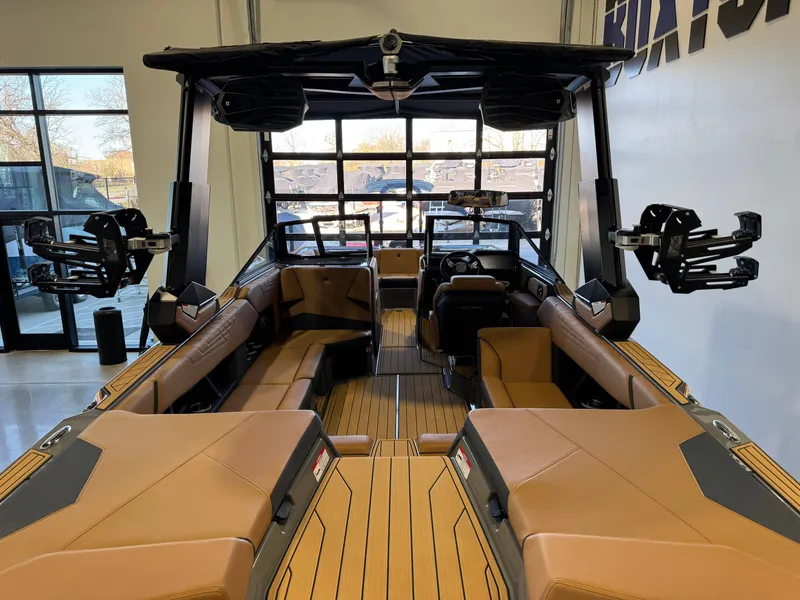 Slide: The Image of Nautique Super Air Nautique S23 2026 - 10