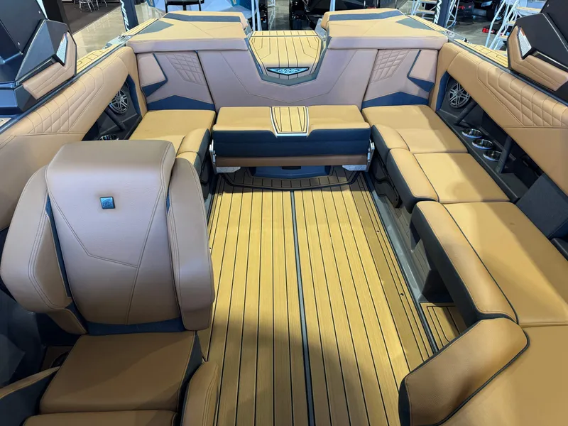 Slide: The Image of Nautique Super Air Nautique S23 2026 - 23