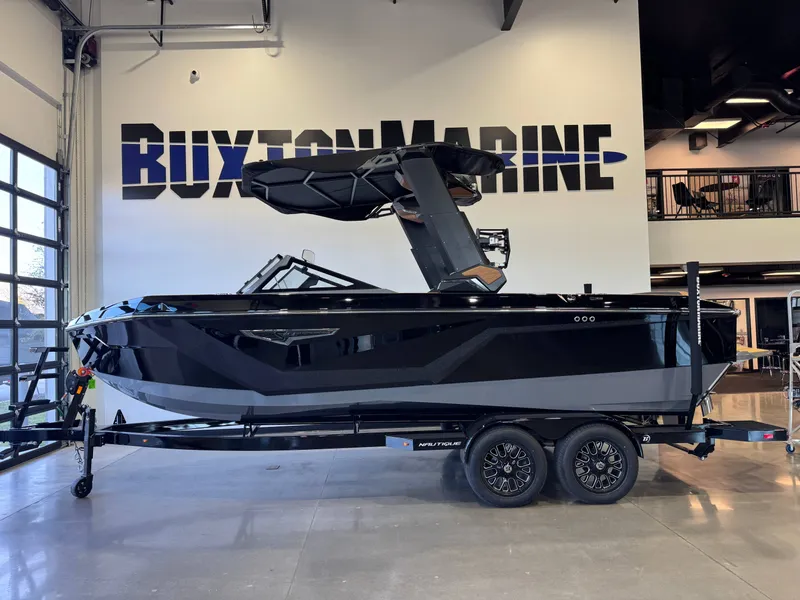 Slide: The Image of Nautique Super Air Nautique S23 2026 - 5