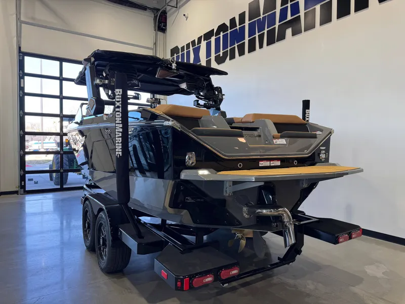 Slide: The Image of Nautique Super Air Nautique S23 2026 - 6