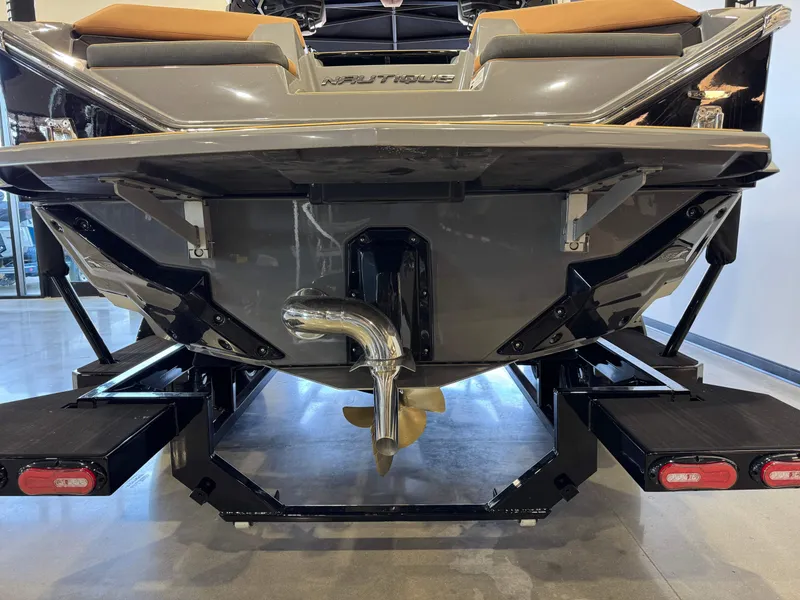 Slide: The Image of Nautique Super Air Nautique S23 2026 - 8