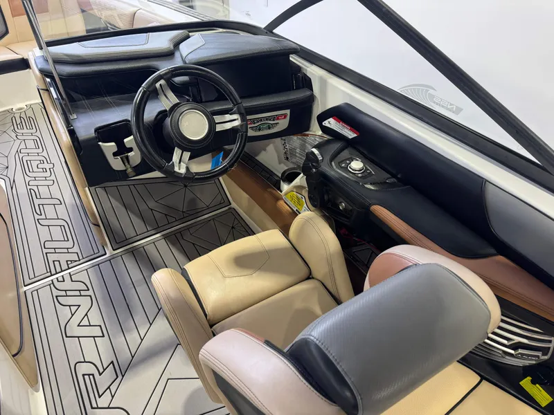 Slide: The Image of Nautique Super Air Nautique G25 2018 - 25