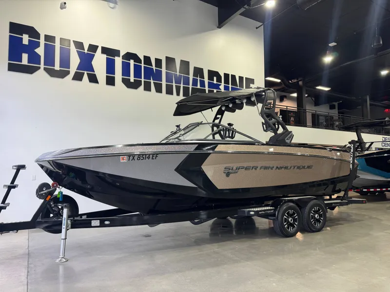 Slide: The Image of Nautique Super Air Nautique G25 2018 - 3
