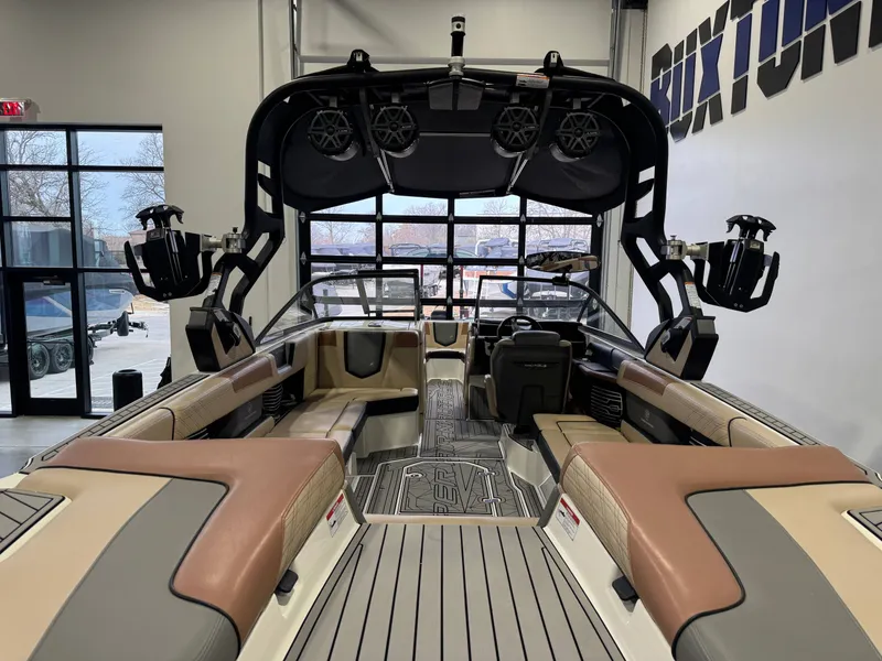 Slide: The Image of Nautique Super Air Nautique G25 2018 - 9