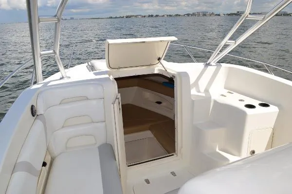 Slide: The Image of Boston Whaler 320 Outrage Cuddy Cabin 2008 - 10